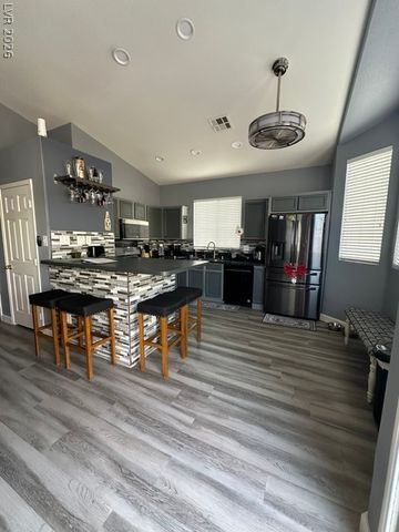 2486 Fresnal Canyon Avenue, Las Vegas, NV 89123