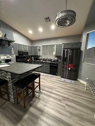 2486 Fresnal Canyon Avenue, Las Vegas, NV 89123