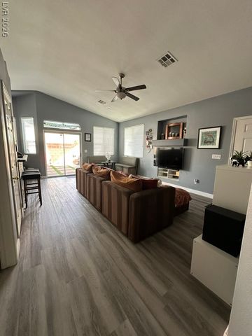2486 Fresnal Canyon Avenue, Las Vegas, NV 89123