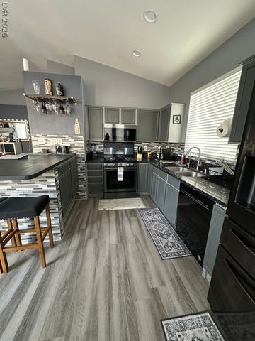 2486 Fresnal Canyon Avenue, Las Vegas, NV 89123