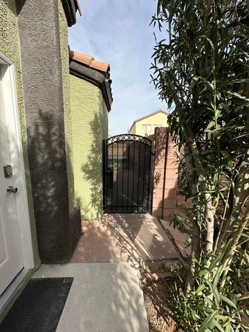 2486 Fresnal Canyon Avenue, Las Vegas, NV 89123