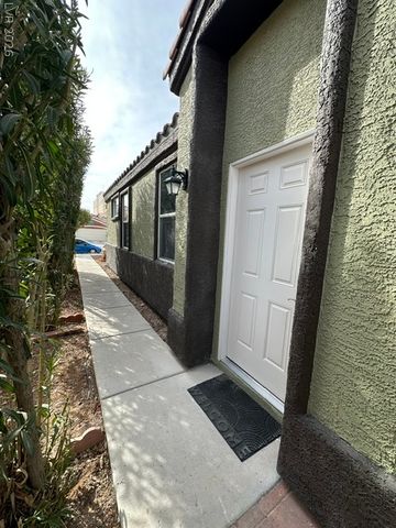 2486 Fresnal Canyon Avenue, Las Vegas, NV 89123