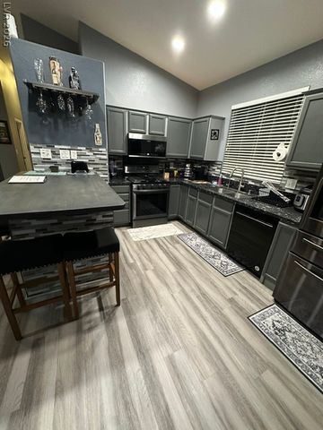 2486 Fresnal Canyon Avenue, Las Vegas, NV 89123
