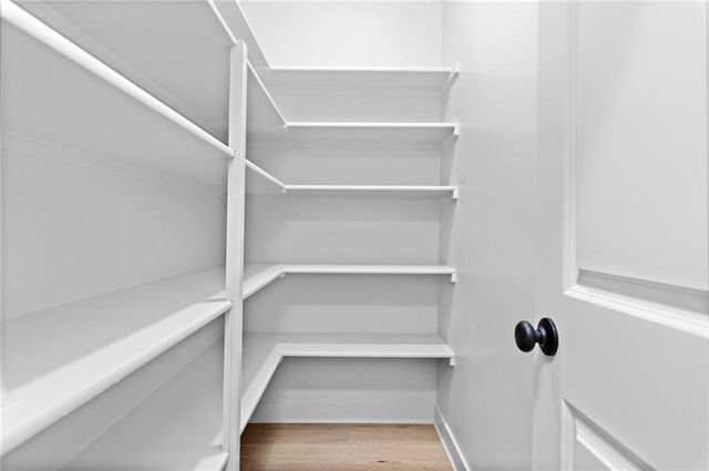 17132 W 164th Terrace, Olathe, KS 66062