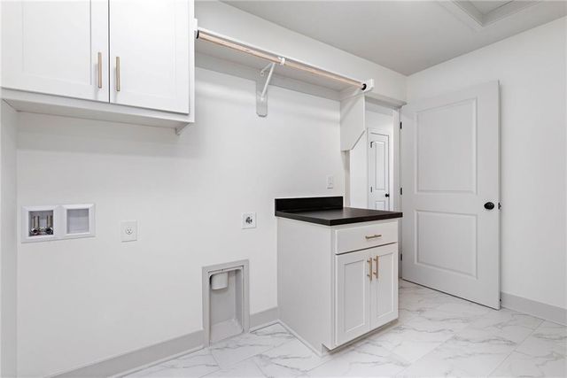 17132 W 164th Terrace, Olathe, KS 66062