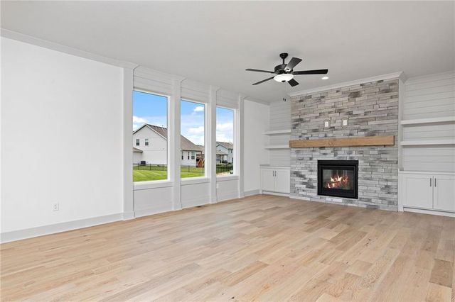 17132 W 164th Terrace, Olathe, KS 66062