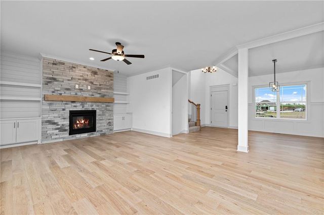 17132 W 164th Terrace, Olathe, KS 66062