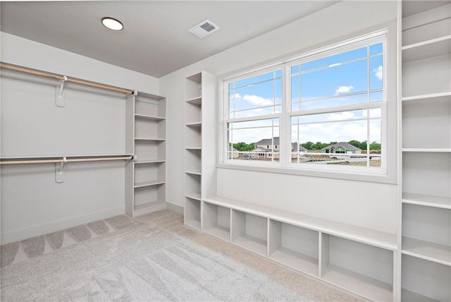 17132 W 164th Terrace, Olathe, KS 66062