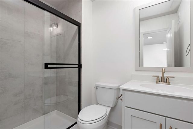 17132 W 164th Terrace, Olathe, KS 66062