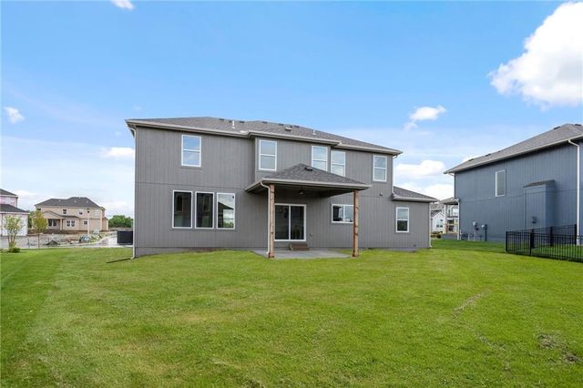 17132 W 164th Terrace, Olathe, KS 66062