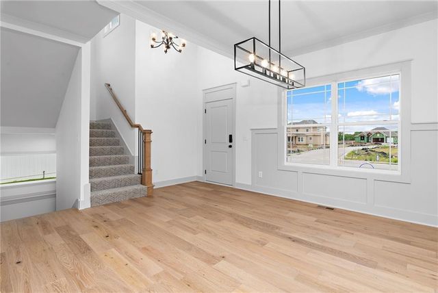 17132 W 164th Terrace, Olathe, KS 66062