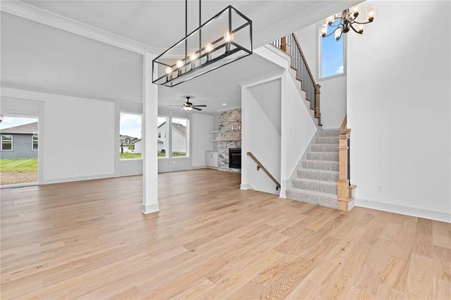 17132 W 164th Terrace, Olathe, KS 66062