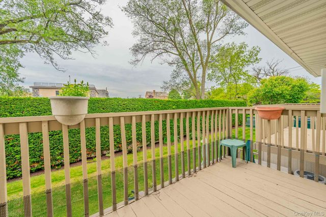 2355 Pershing Boulevard 704, Baldwin, NY 11510