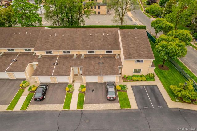 2355 Pershing Boulevard 704, Baldwin, NY 11510