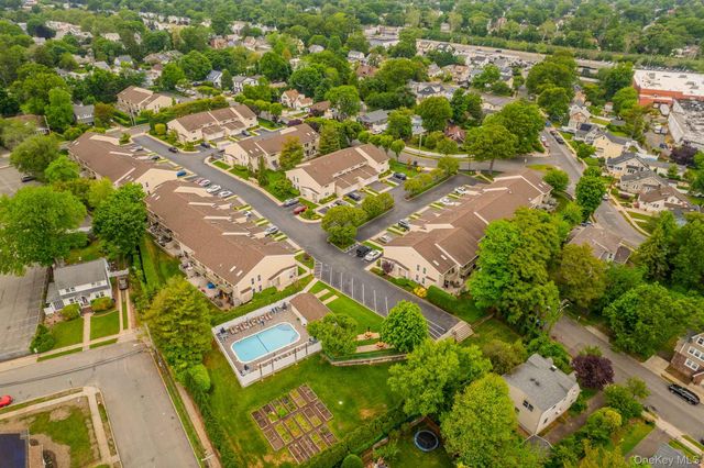 2355 Pershing Boulevard 704, Baldwin, NY 11510