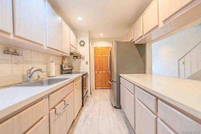 2355 Pershing Boulevard 704, Baldwin, NY 11510