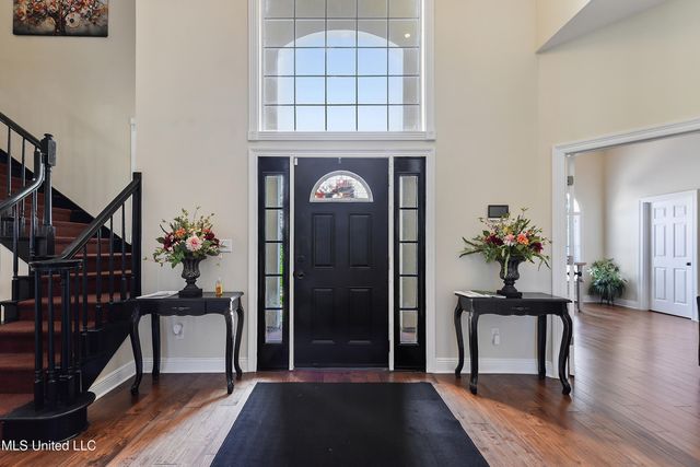 2013 Pointe Clear Drive, Biloxi, MS 39531