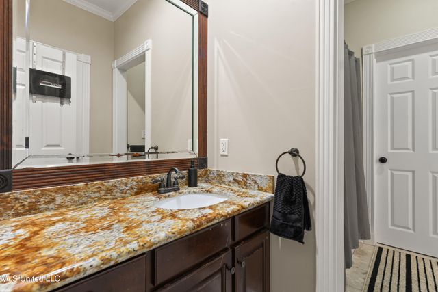 2013 Pointe Clear Drive, Biloxi, MS 39531