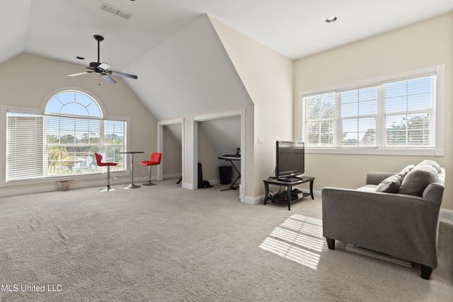 2013 Pointe Clear Drive, Biloxi, MS 39531