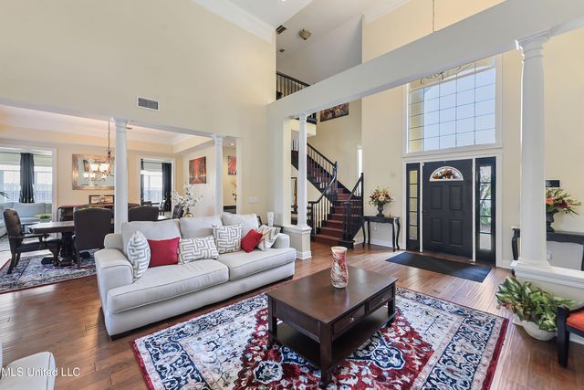 2013 Pointe Clear Drive, Biloxi, MS 39531