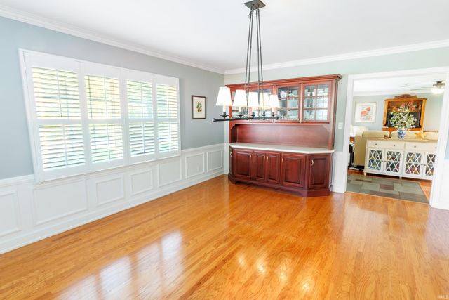 2545 Grandview Drive, Vincennes, IN 47591