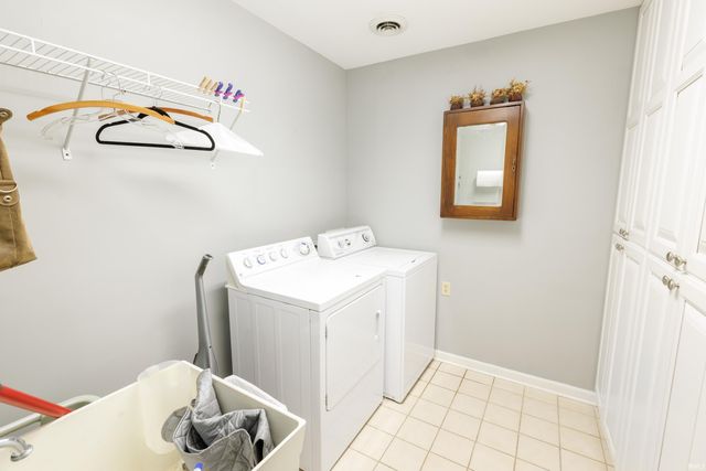 2545 Grandview Drive, Vincennes, IN 47591