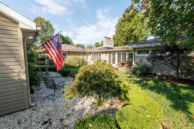 2545 Grandview Drive, Vincennes, IN 47591