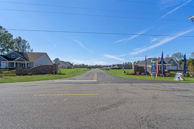 128 Furnies Place, Loris, SC 29569