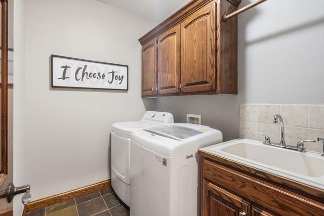 810 E Rock Creek, Ozark, MO 65721