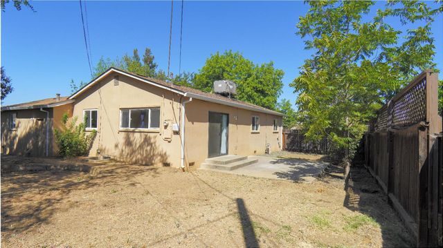 3220 Portsmouth Dr, Rancho Cordova, CA 95670