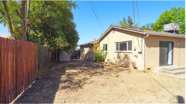 3220 Portsmouth Dr, Rancho Cordova, CA 95670