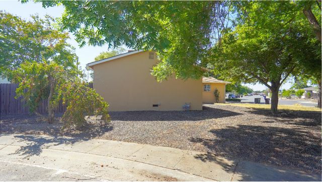 3220 Portsmouth Dr, Rancho Cordova, CA 95670