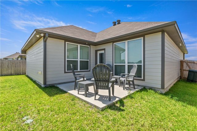 2216 Johnny Lyon Court, Bryan, TX 77807