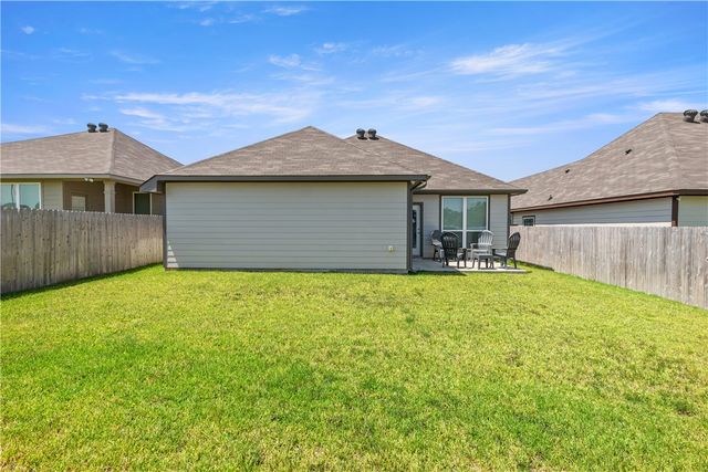 2216 Johnny Lyon Court, Bryan, TX 77807