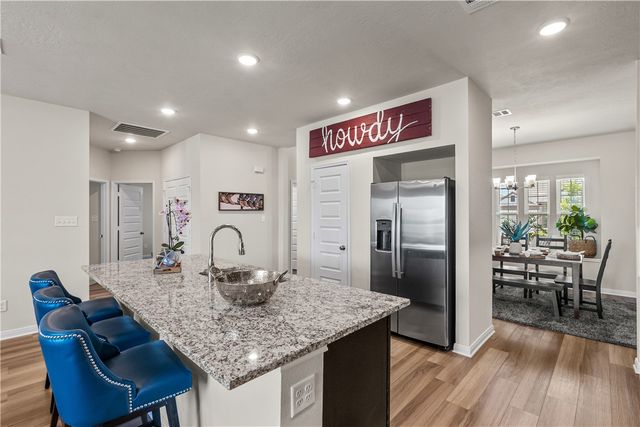 2216 Johnny Lyon Court, Bryan, TX 77807