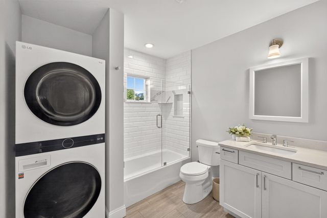 8 Bank Street UNIT 8, Eastham, MA 02642