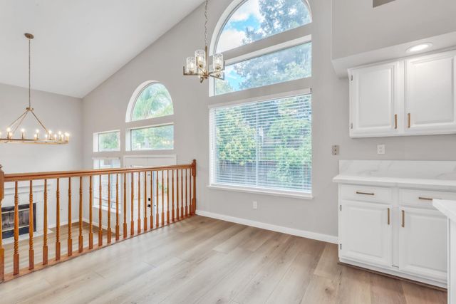 6937 Hollybrook Dr, Sacramento, CA 95823