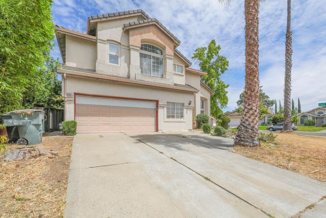 6937 Hollybrook Dr, Sacramento, CA 95823