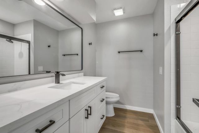 6937 Hollybrook Dr, Sacramento, CA 95823
