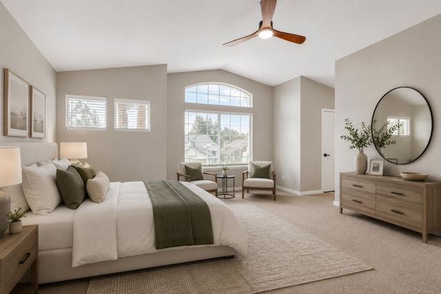 6937 Hollybrook Dr, Sacramento, CA 95823