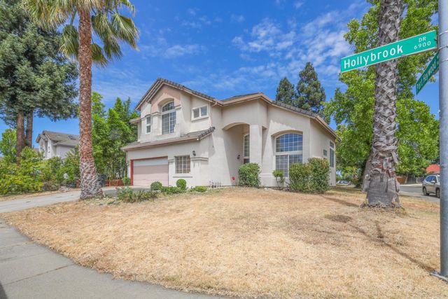 6937 Hollybrook Dr, Sacramento, CA 95823