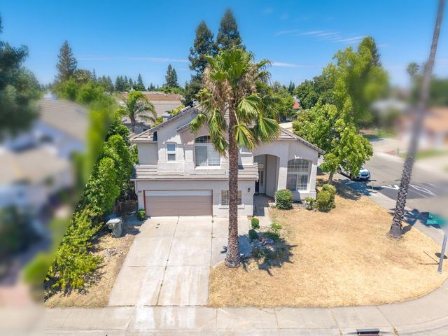 6937 Hollybrook Dr, Sacramento, CA 95823