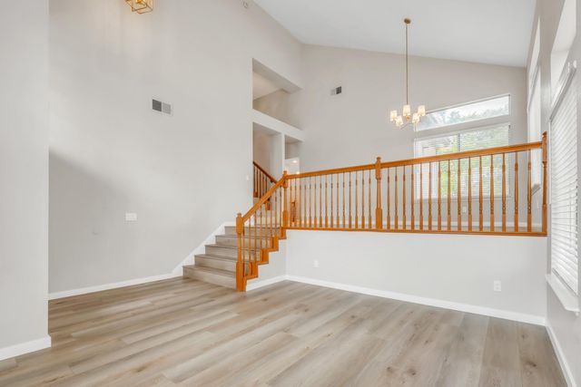 6937 Hollybrook Dr, Sacramento, CA 95823