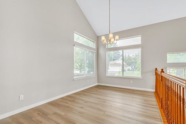 6937 Hollybrook Dr, Sacramento, CA 95823