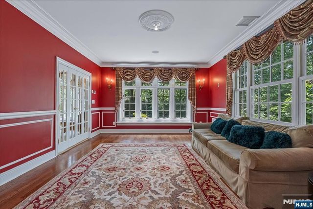 294 Oakwood Road, Englewood, NJ 07631