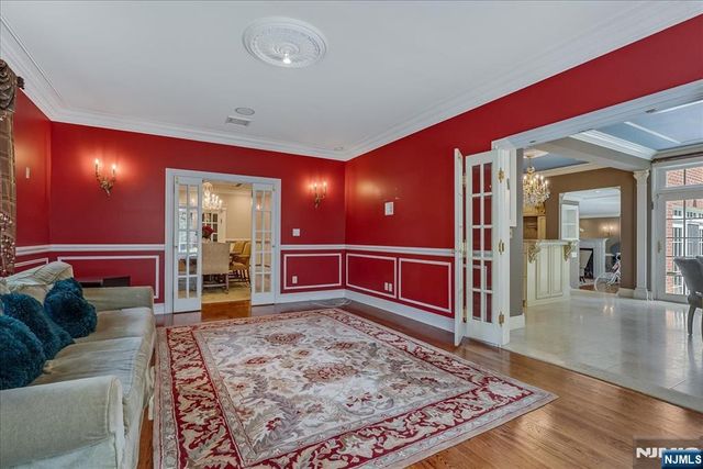 294 Oakwood Road, Englewood, NJ 07631