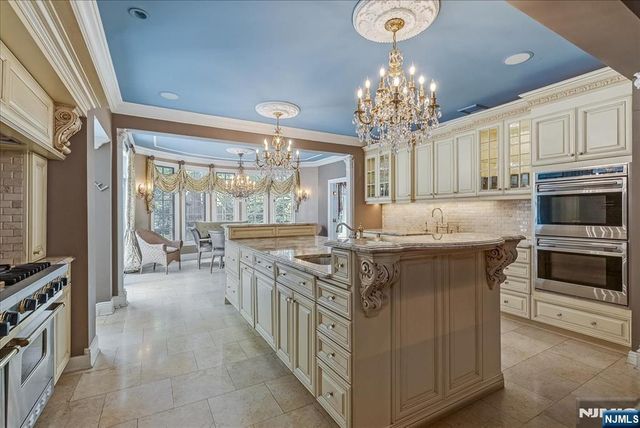 294 Oakwood Road, Englewood, NJ 07631