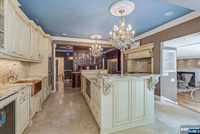 294 Oakwood Road, Englewood, NJ 07631