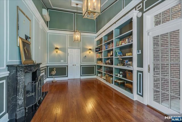 294 Oakwood Road, Englewood, NJ 07631