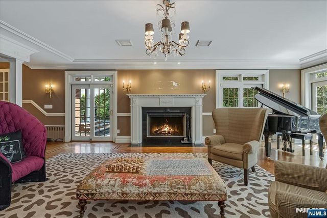 294 Oakwood Road, Englewood, NJ 07631